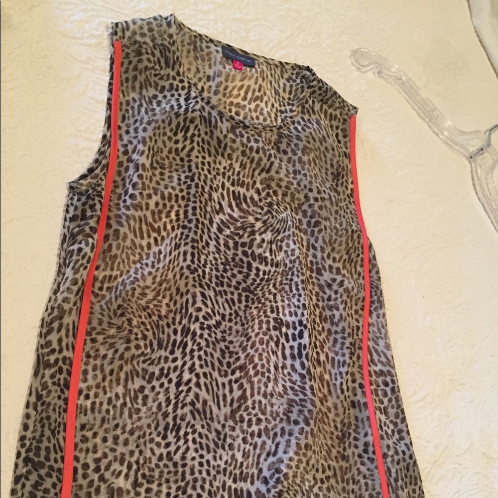 Vince Camuto top